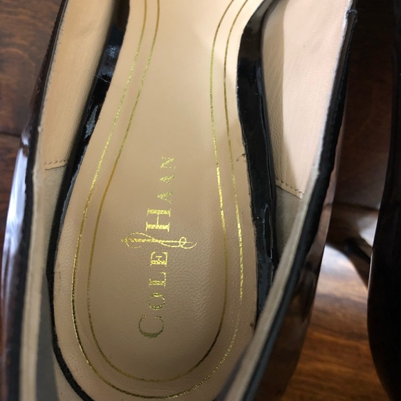 Chelsea Pump in Black Patent Leather - Picture 3 of 4